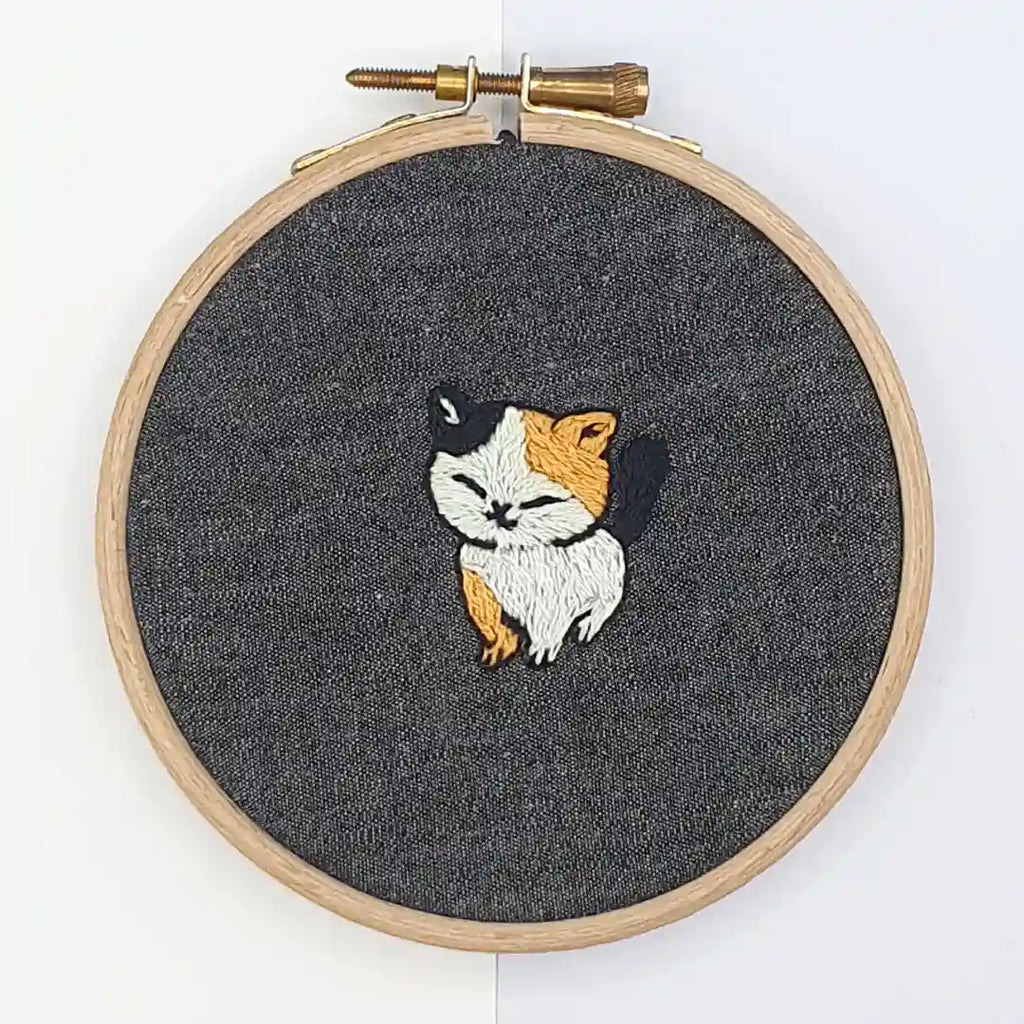 Broderikit – Kat