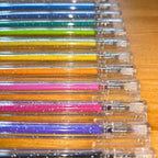 12 glitterpenne, 1 mm spids