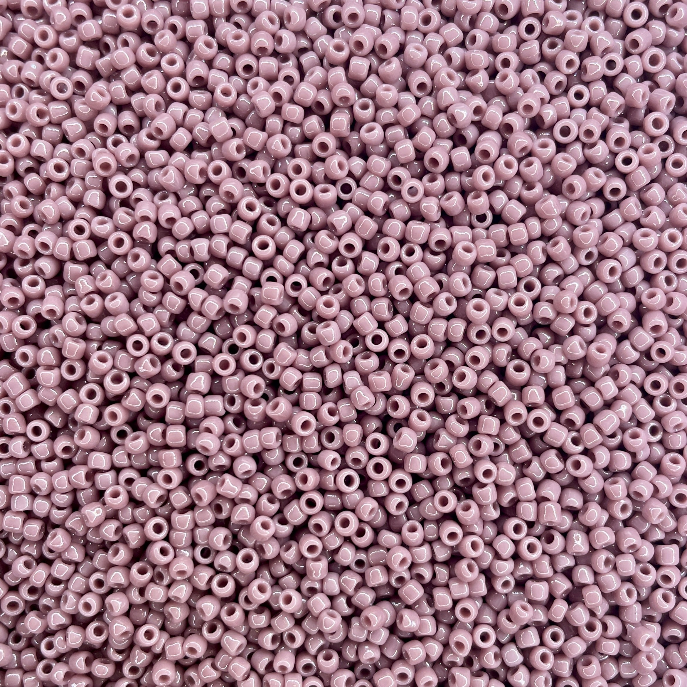 Toho glasperler, round, 11/0, Opaque, 50 gram, klik for at se alle farver