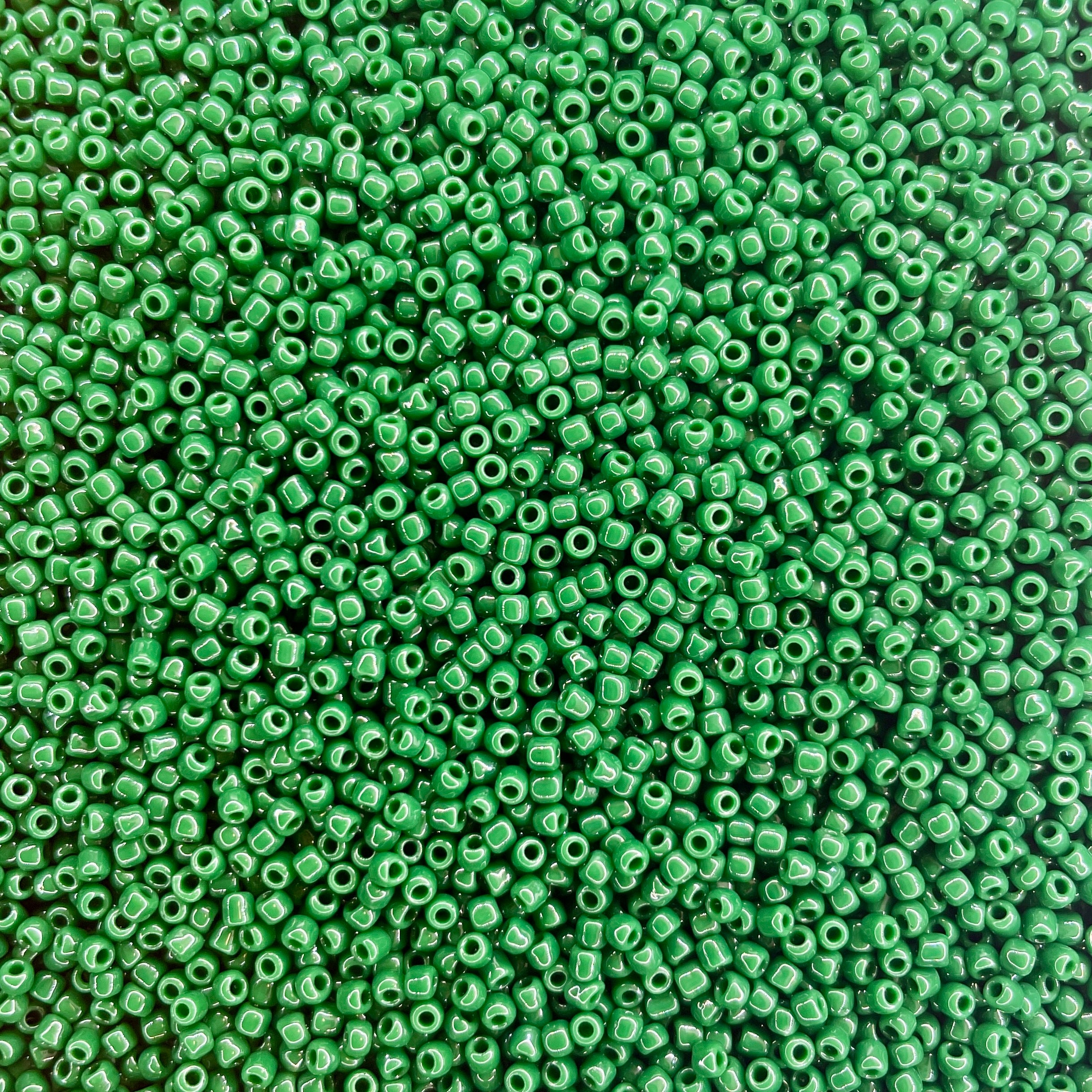 Toho glasperler, round, 11/0, Opaque, 50 gram, klik for at se alle farver