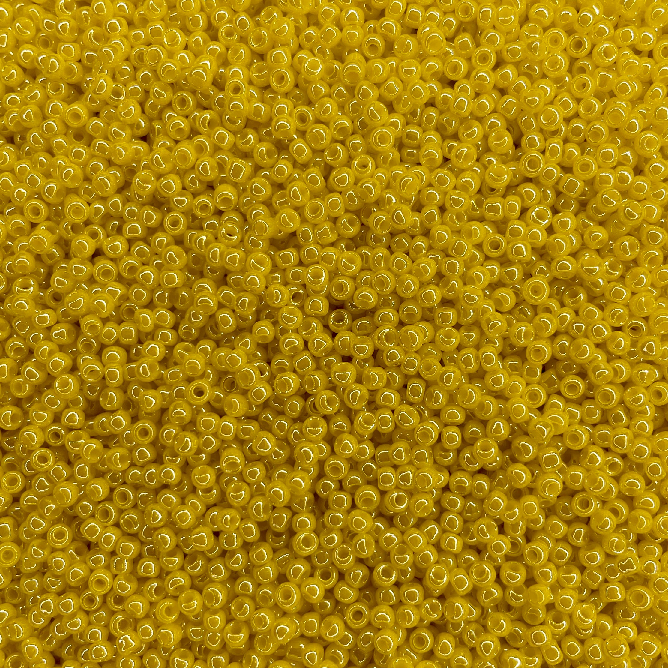 Toho glasperler, round, 11/0, Opaque, 50 gram, klik for at se alle farver