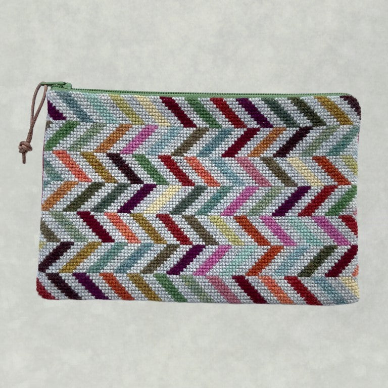 Clutch Lucia, Baldyre design